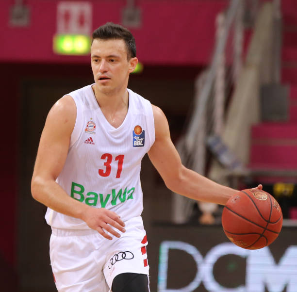 C罗等足坛 C罗等足坛