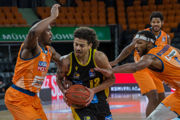 赖顿防线 赖顿防线